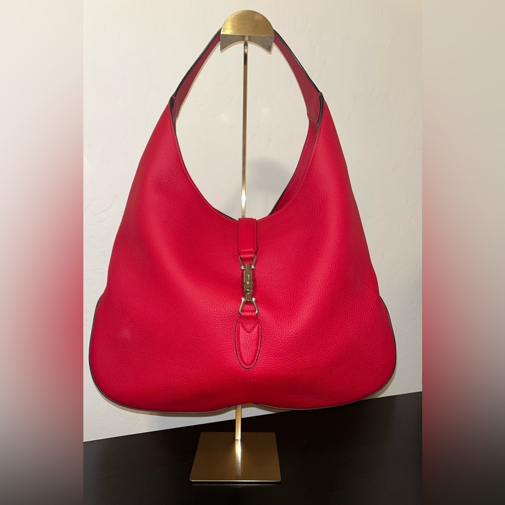 Gucci Jackie Red Shoulder Bag with pouch. - Picture 14 of 15